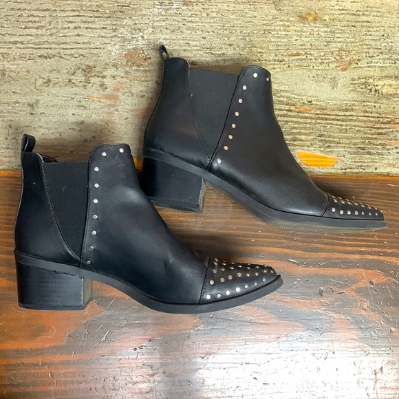 Black booties - Picture 2 of 3